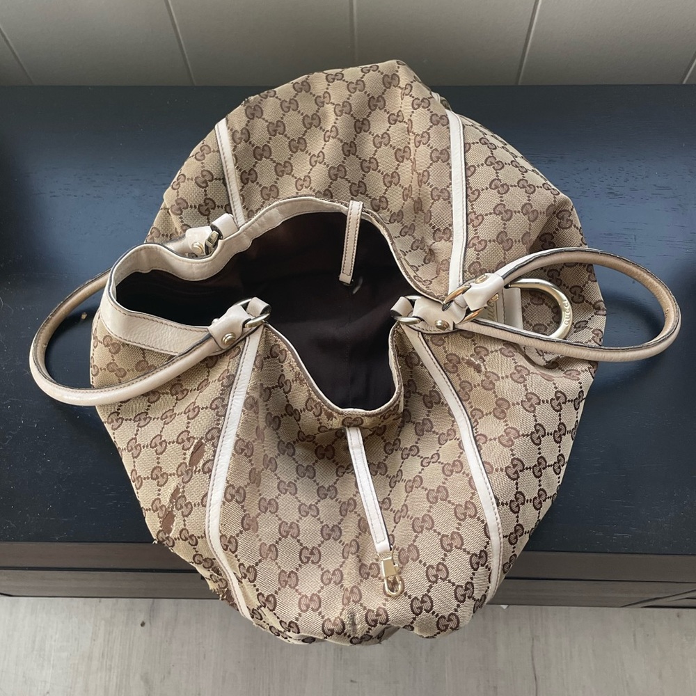 GUCCI CANVAS HOBO WITH SILVER HARDWARE - Picture 8 of 16